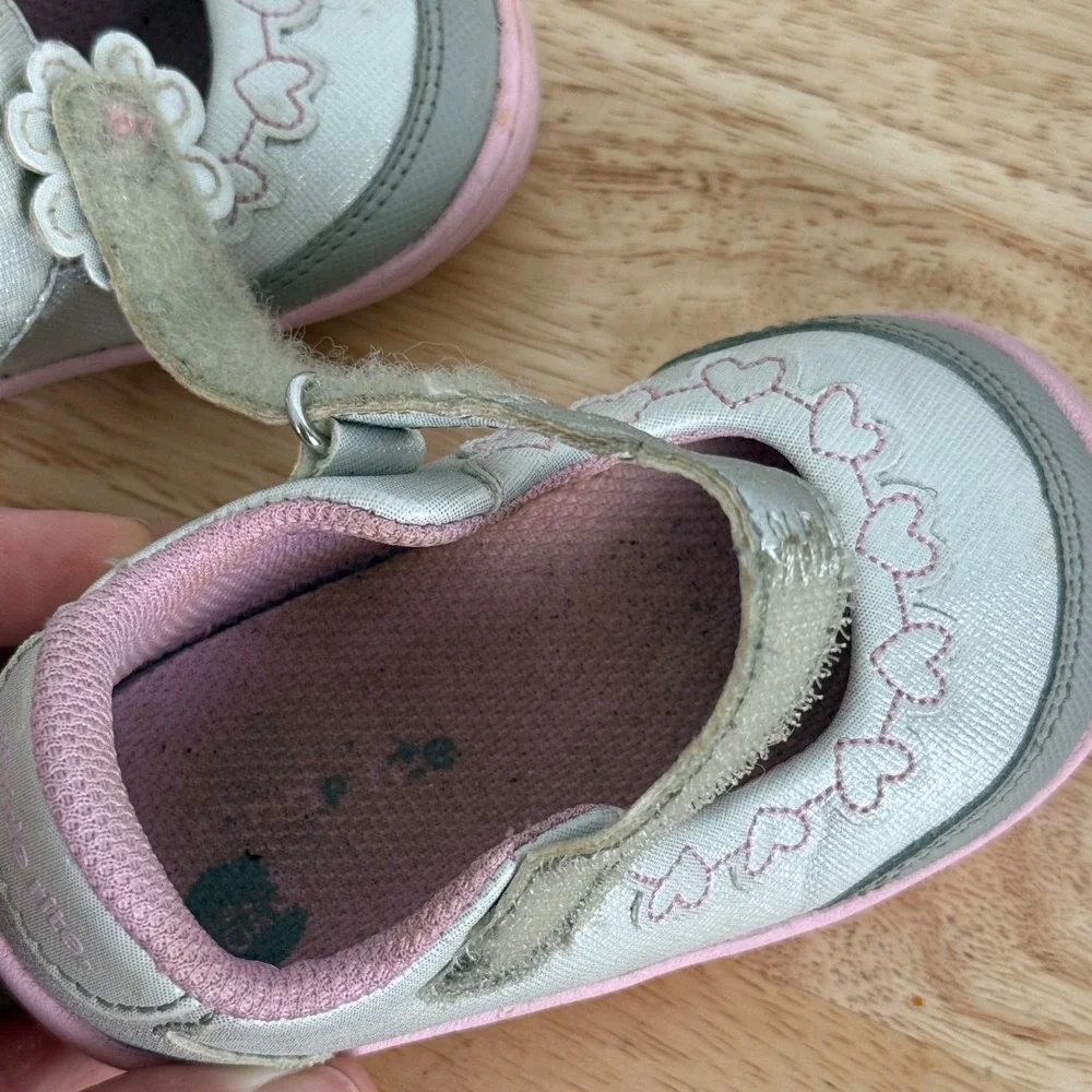 Stride Rite Alda Mary Jane 4.5 Silver Pink Heart Flower Cottagecore First Walker